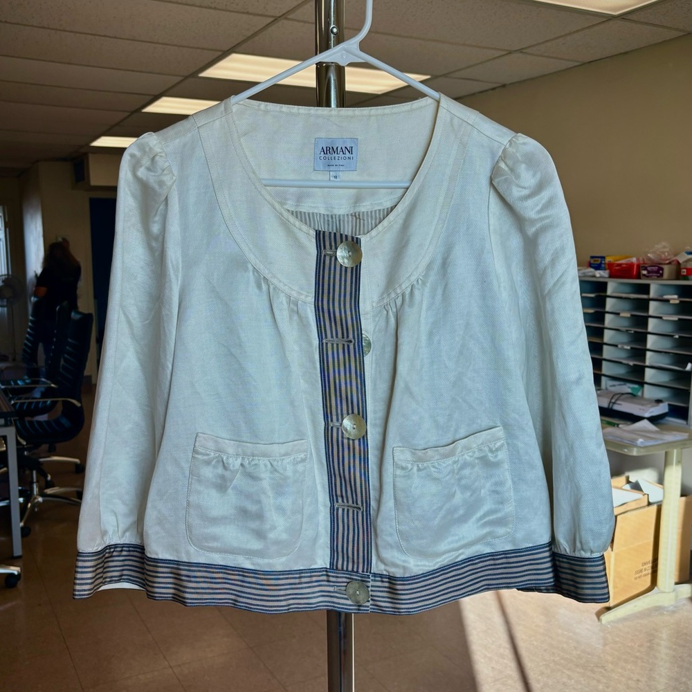 Women's Size 10 Vintage Armani Collezioni Off-White Button-Up Jacket